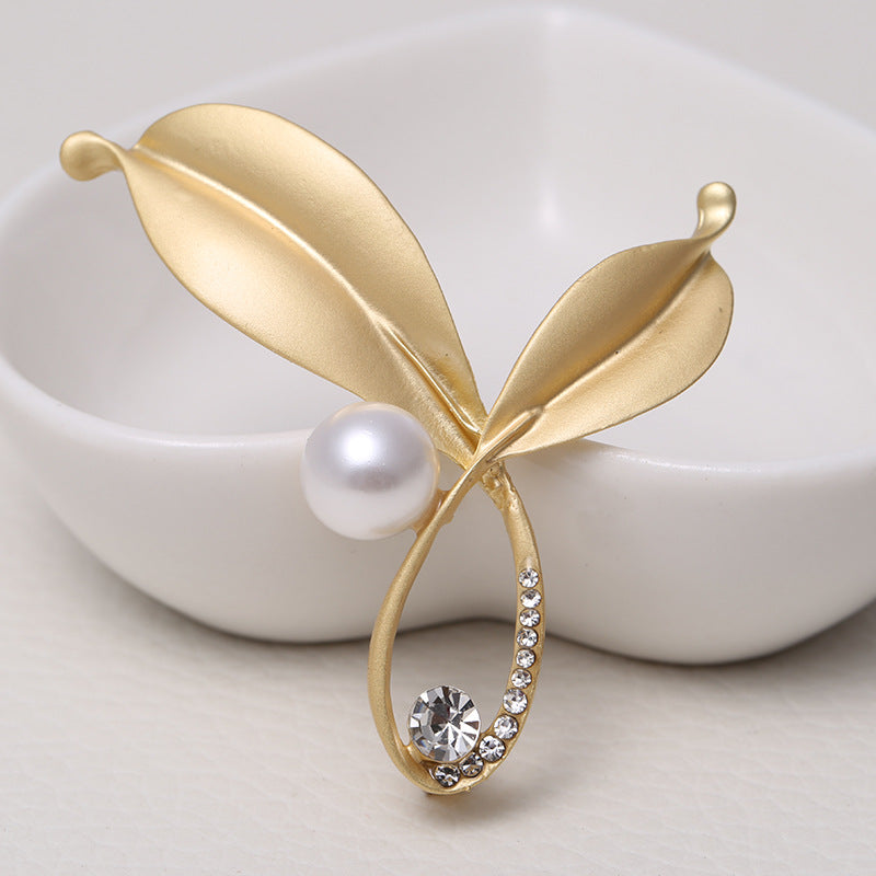 Fashion Vintage Rhinestone Brooch Pin