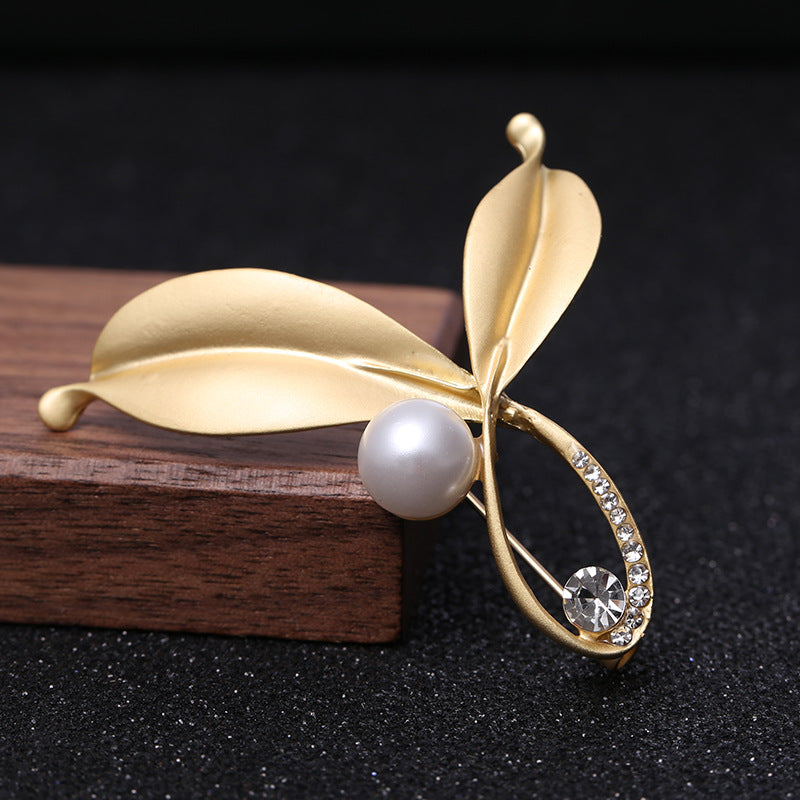 Fashion Vintage Rhinestone Brooch Pin
