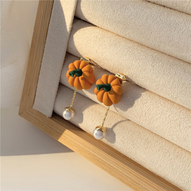Small Pumpkin Pearl and Gold Boutique Ear Clips